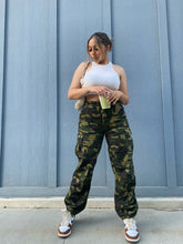 Load image into Gallery viewer, California Cargo Pants
